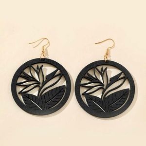 Leaf & Flower Wood Round drop earrings
